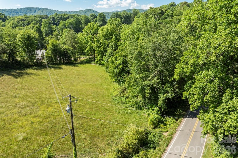 99999 Luther Cove Rd, Candler, NC 28715