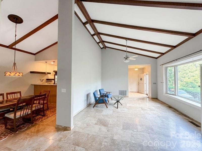 506 Country Club Rd, Tryon, NC 28782