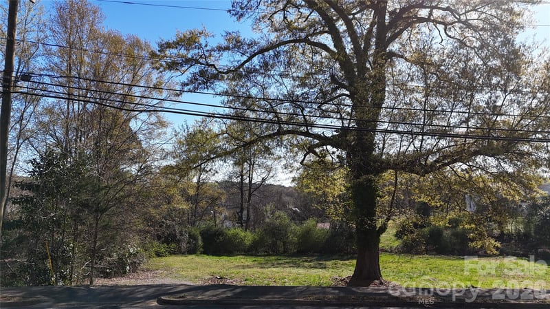 33 Pinecrest Ave, Great Falls, SC 29055