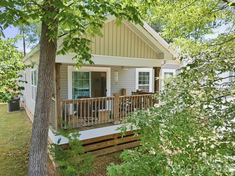 253 Brooklyn Ln, Asheville, NC 28803