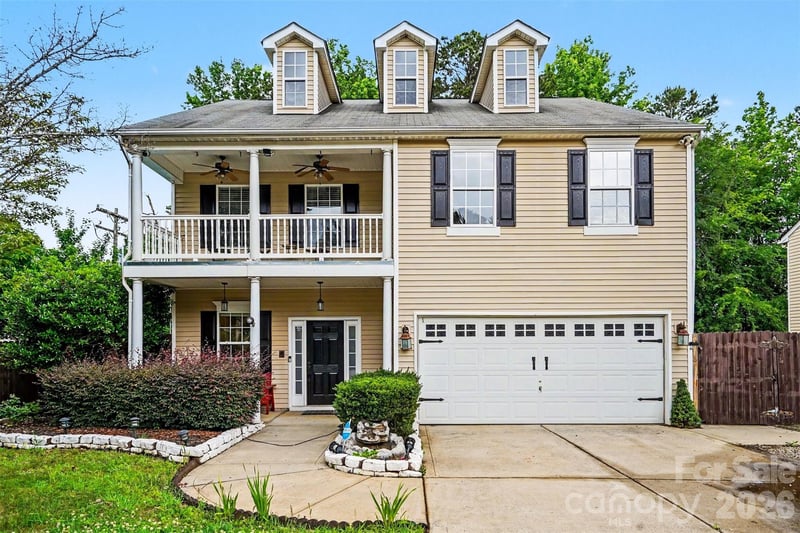 1003 Jordans Pond Ln, Charlotte, NC 28214