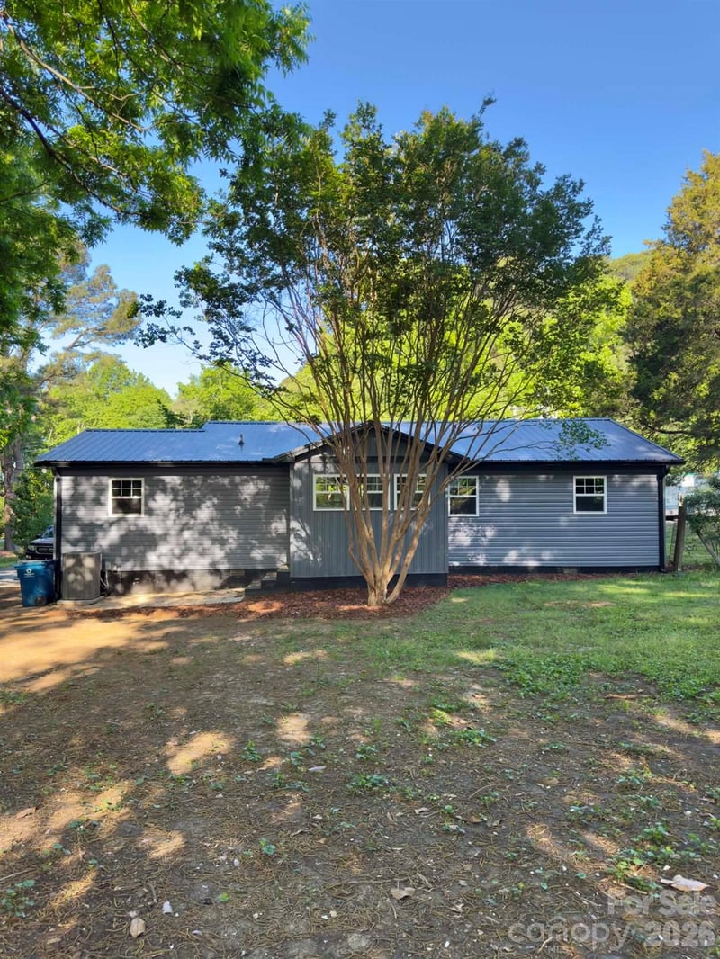 220 Dameron St, Star, NC 27356