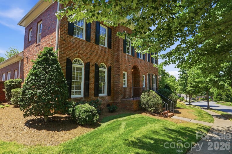 212 Hawthorne Park Ave, Belmont, NC 28012