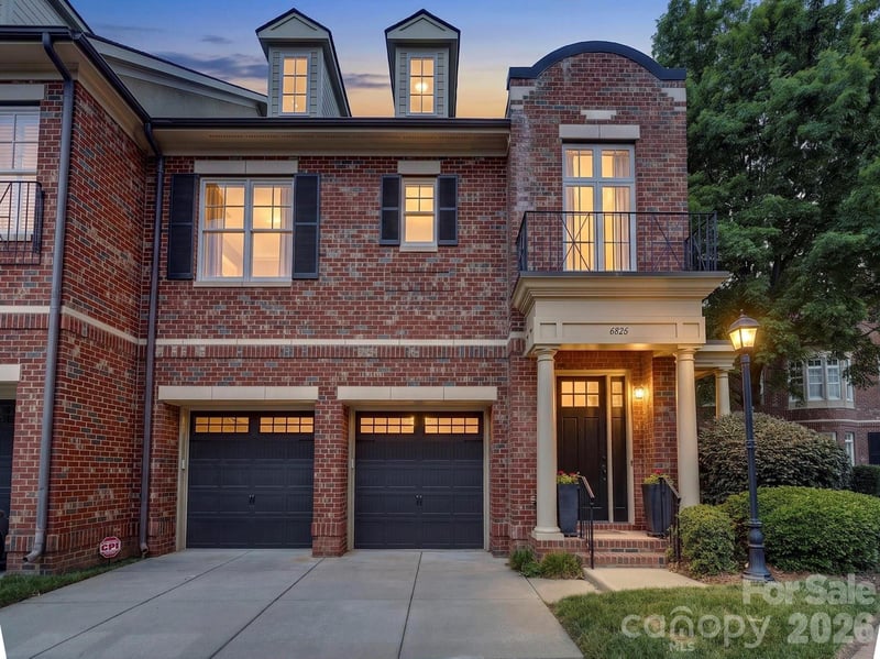 6826 Louisburg Square Ln, Charlotte, NC 28210