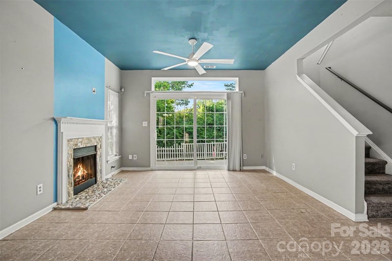 8917 Cinnabay Dr, Charlotte, NC 28216