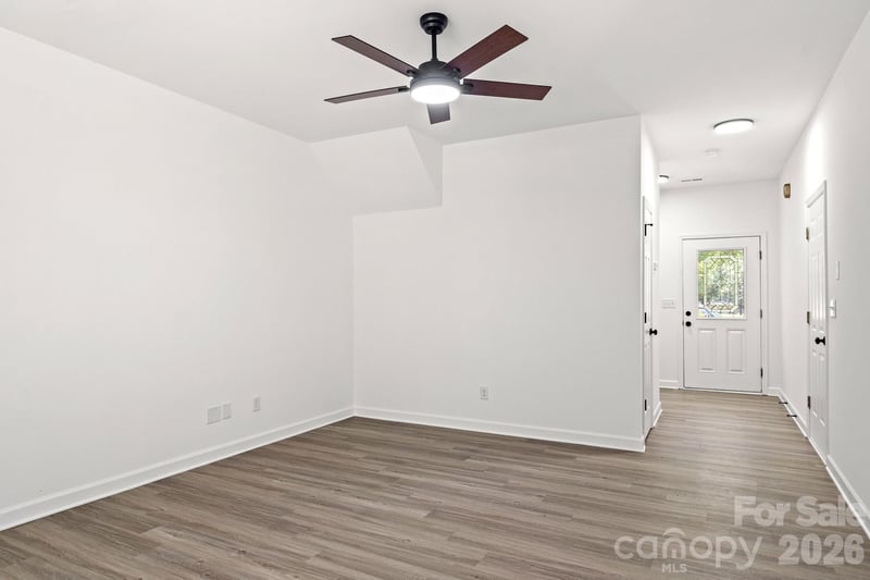 5536 Franklin Springs Cir, Charlotte, NC 28217