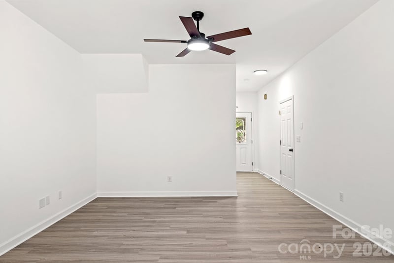 5536 Franklin Springs Cir, Charlotte, NC 28217