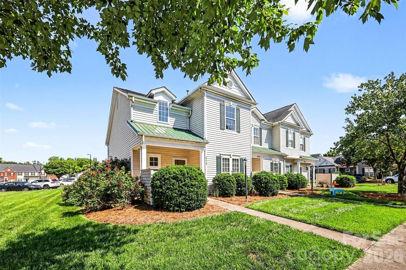 6219 Tyrel Ln, Harrisburg, NC 28075