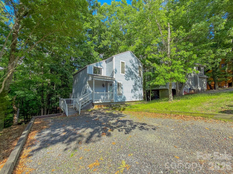 27069 Catamaran Dr, Tega Cay, SC 29708