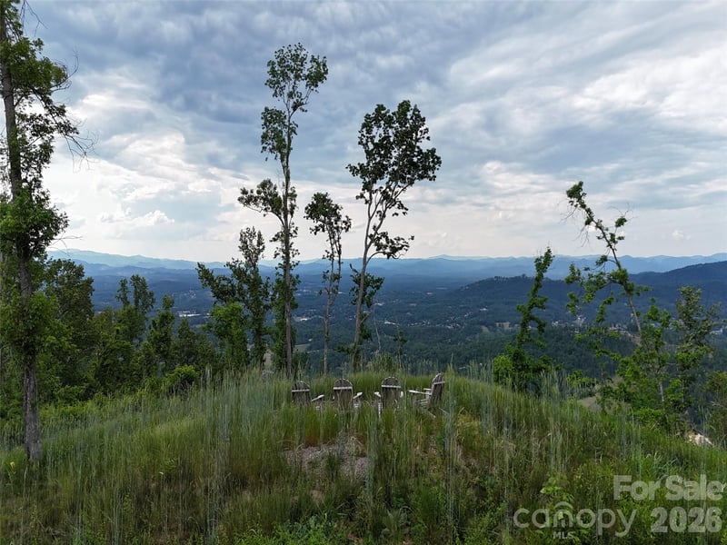566 Elk Mountain Scenic Hw, Asheville, NC 28804