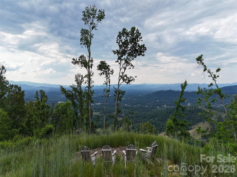 566 Elk Mountain Scenic Hw, Asheville, NC 28804