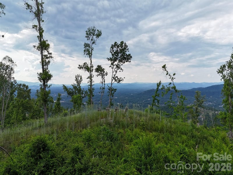 566 Elk Mountain Scenic Hw, Asheville, NC 28804
