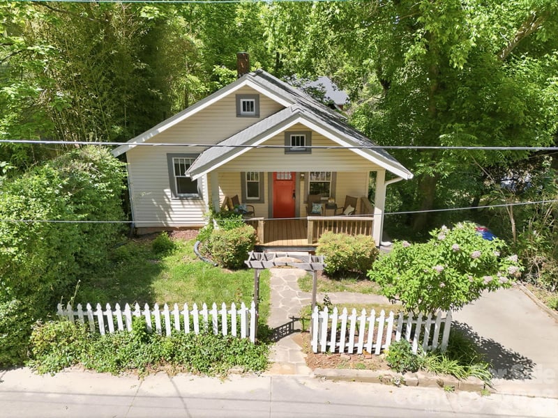 86 Annandale Ave, Asheville, NC 28801