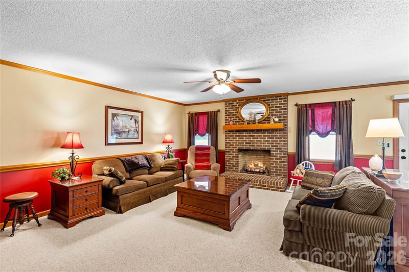 158 Bonnie Ln, Statesville, NC 28625