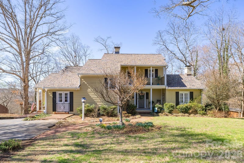651 Highland Dr, Eden, NC 27288