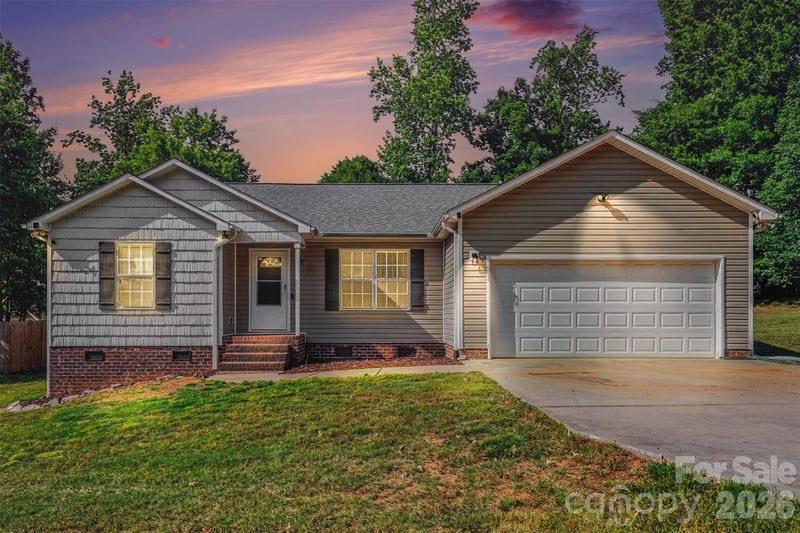 150 Swann Crossing Ln, Statesville, NC 28625