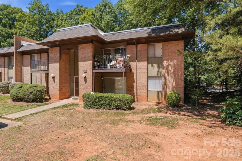 305 Orchard Trace Ln #5, Charlotte, NC 28213
