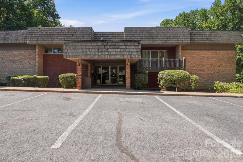 305 Orchard Trace Ln #5, Charlotte, NC 28213