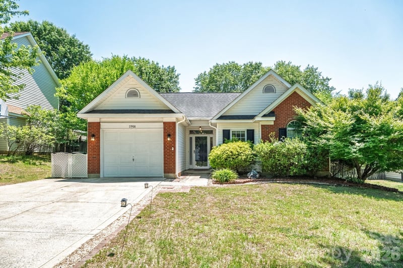 13908 Mcgloughlin Way Ct, Charlotte, NC 28273