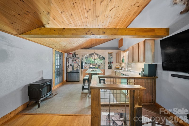 4606 Hemphill Rd, Waynesville, NC 28785