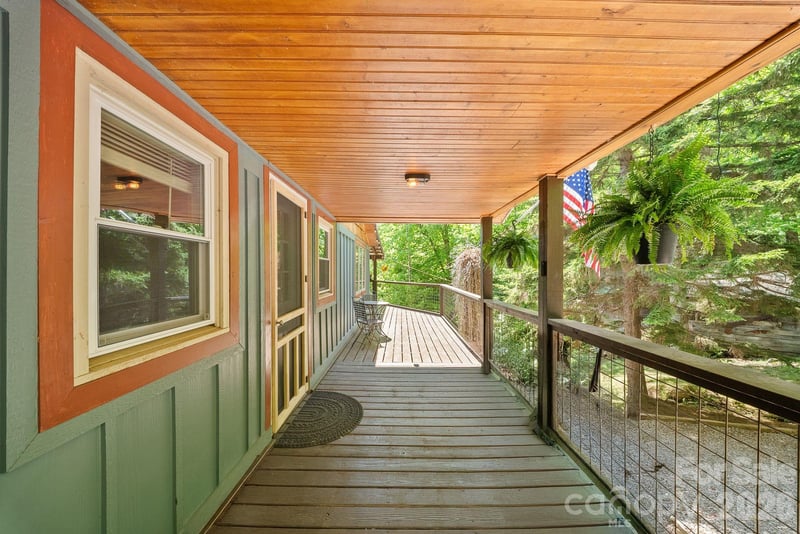 4606 Hemphill Rd, Waynesville, NC 28785