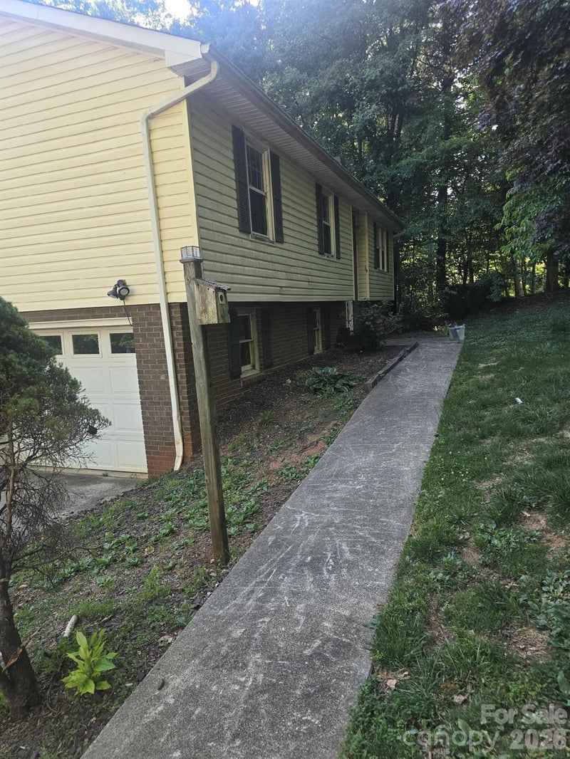 306 New Orleans Blvd, Morganton, NC 28655