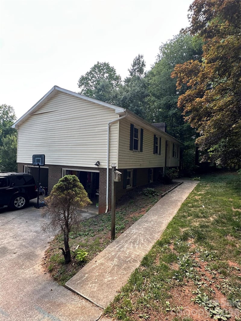 306 New Orleans Blvd, Morganton, NC 28655