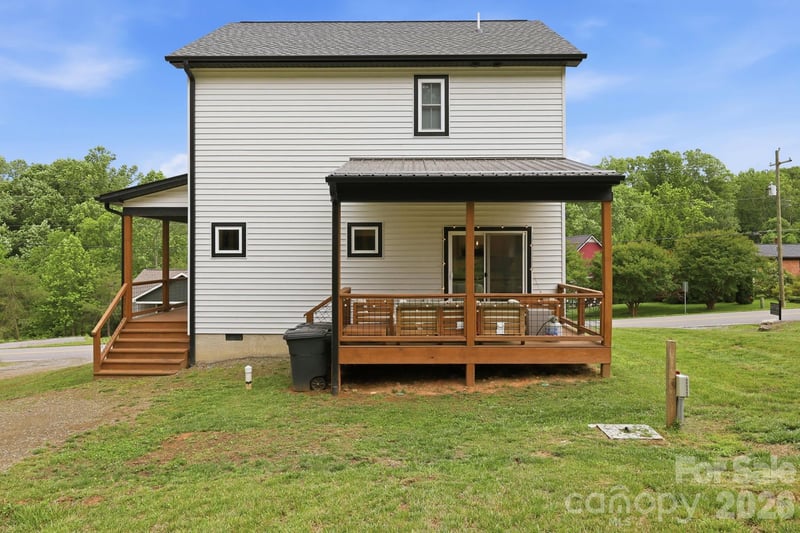 27 Ben Lippen Rd, Asheville, NC 28806