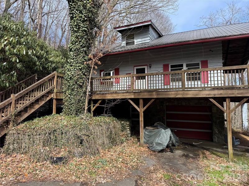 2085 Laurel Rd, Maggie Valley, NC 28751