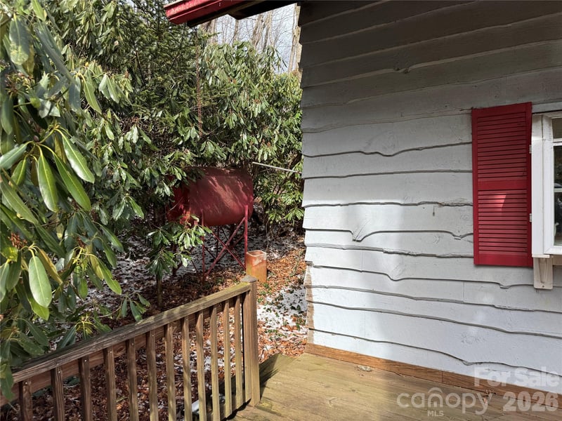 2085 Laurel Rd, Maggie Valley, NC 28751