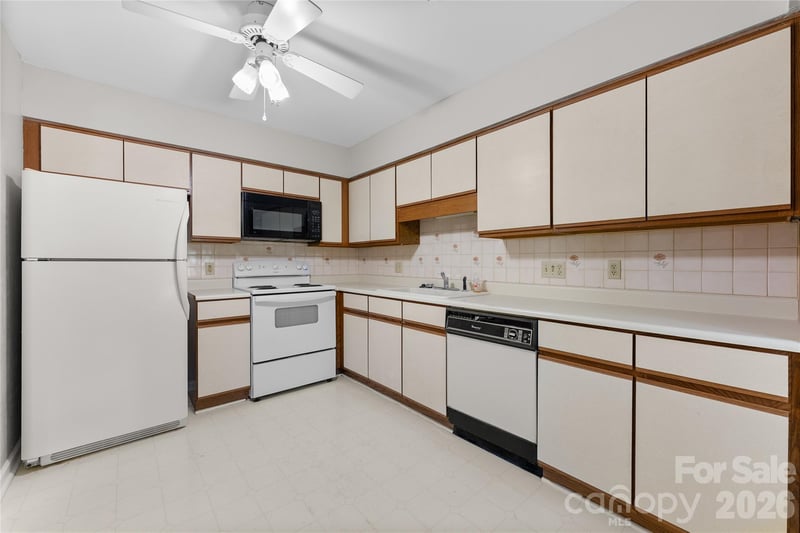 4102 Dominic Ln, Asheville, NC 28805