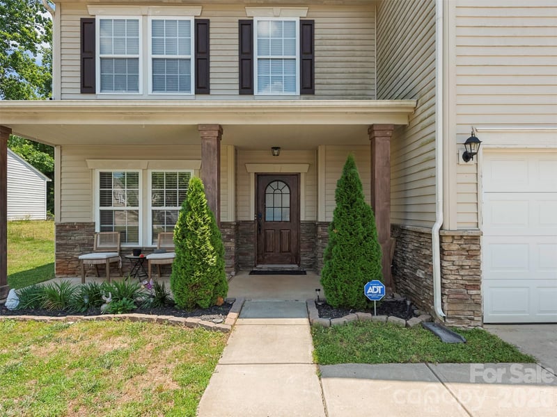 941 Capetown Ln, Clover, SC 29710