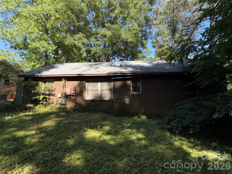 10100 Starwood Dr, Charlotte, NC 28215