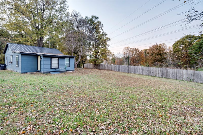 1327 11th St, Statesville, NC 28677