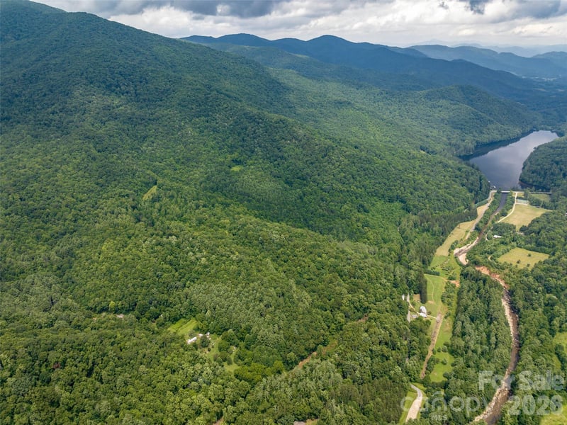 00 Lake Logan Rd, Canton, NC 28716