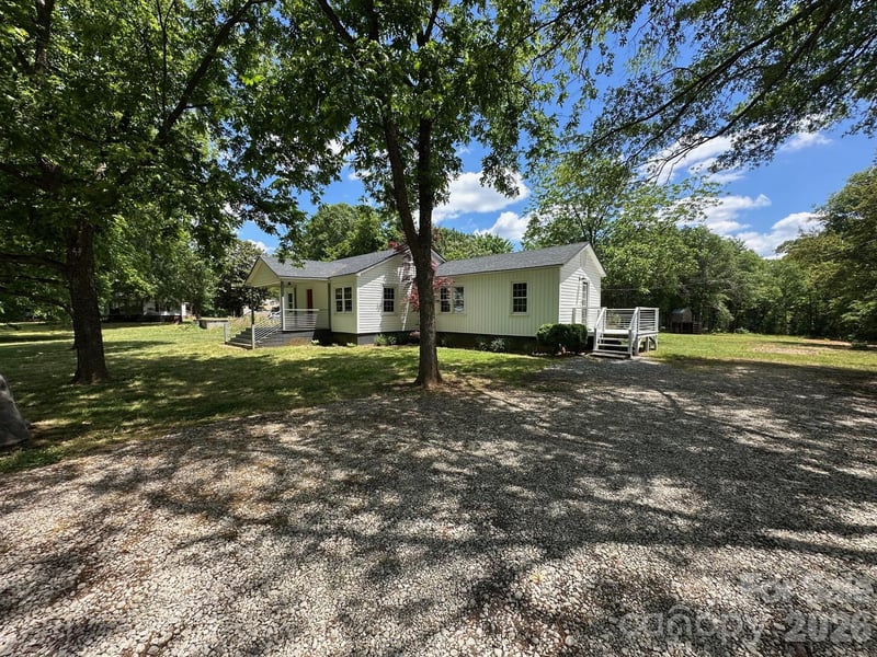 358 Green River Rd, Gaffney, SC 29341