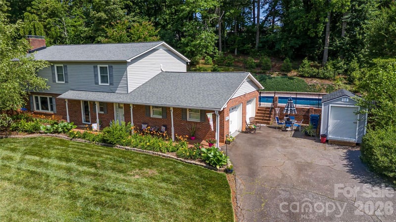 2959 Ramblewoods Dr, Valdese, NC 28690