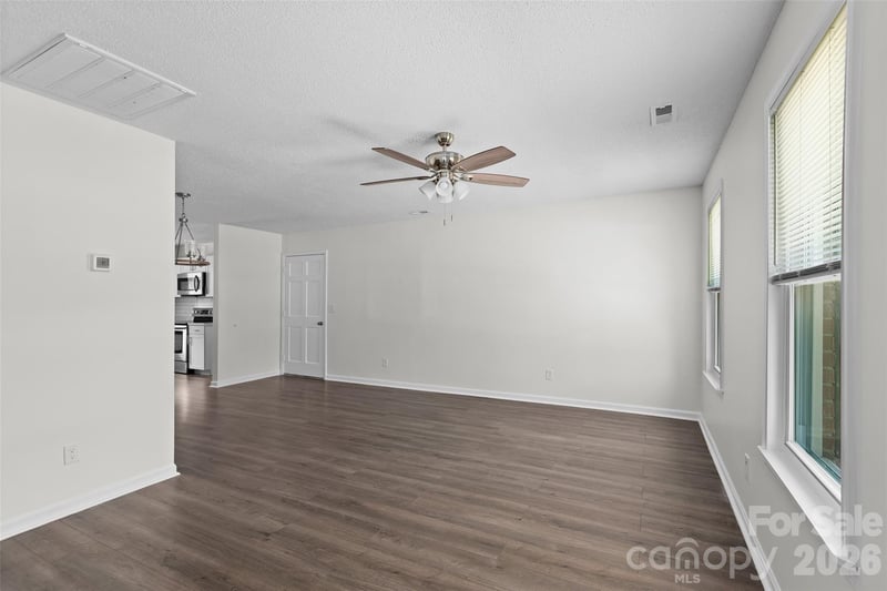 355 Weatherford Dr, King, NC 27021