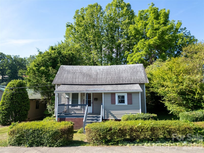 462 Walnut St, Waynesville, NC 28786
