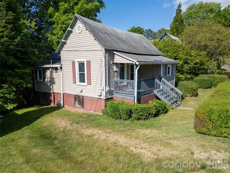 462 Walnut St, Waynesville, NC 28786