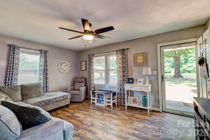 630 Old Stubbs Rd, Cherryville, NC 28021