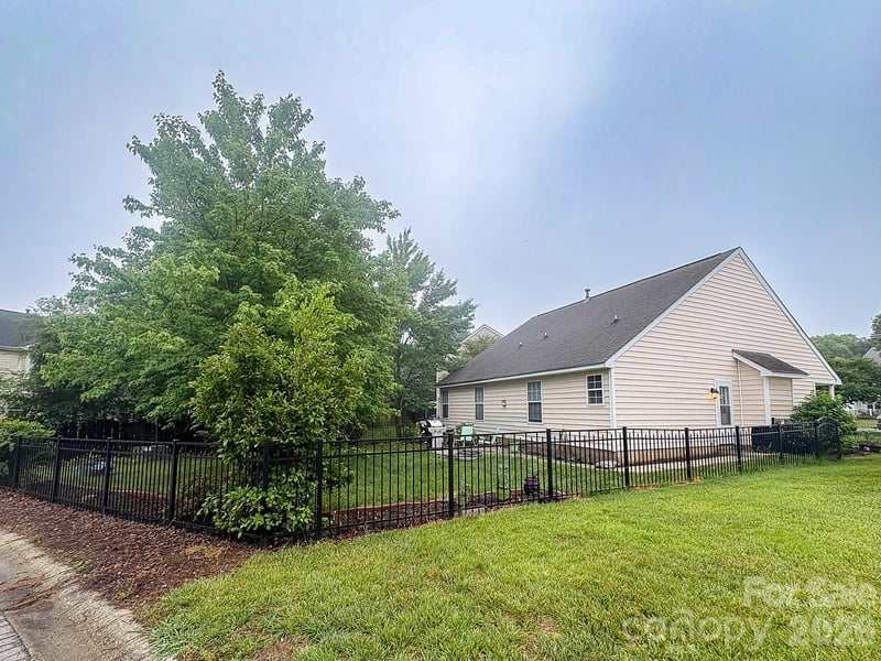 5702 Vine Ct #21, Indian Trail, NC 28079