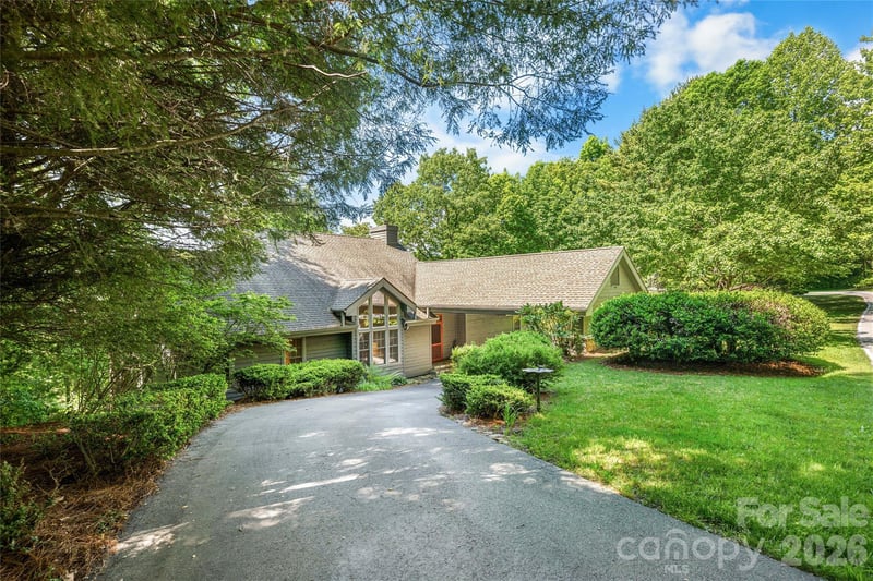 147 Club Colony Ln, Lake Toxaway, NC 28747