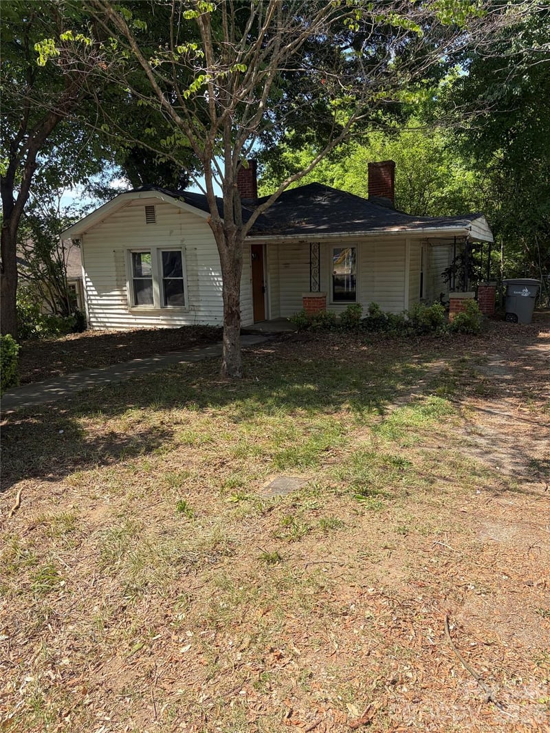 530 8th St, Kannapolis, NC 28081