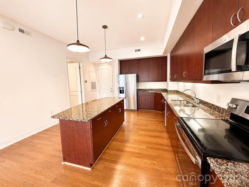 4625 Piedmont Row Dr #400, Charlotte, NC 28210