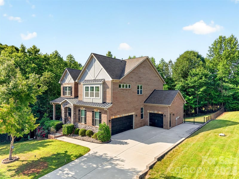 6410 Willow Farm Dr, Denver, NC 28037