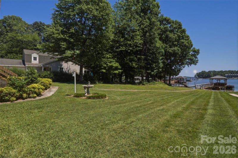 8226 Normandy Rd, Denver, NC 28037