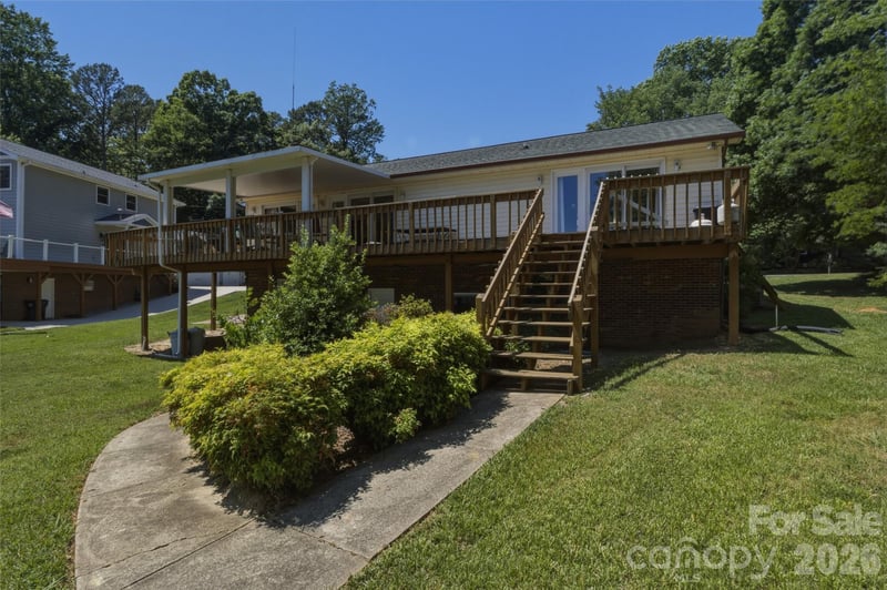 8226 Normandy Rd, Denver, NC 28037
