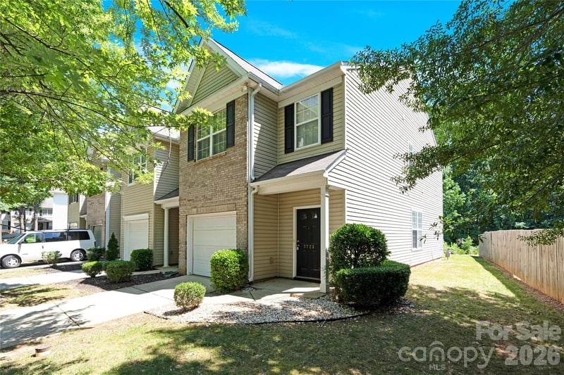 7723 Abigail Glen Dr, Charlotte, NC 28212