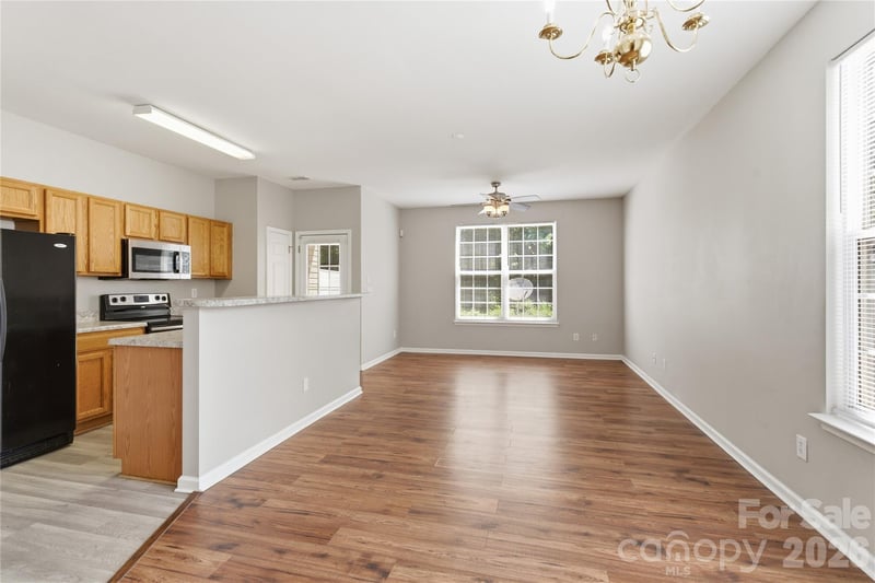 7723 Abigail Glen Dr, Charlotte, NC 28212